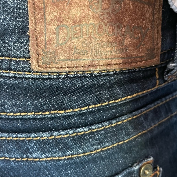 Democracy jeans- jeggings ankle length like new. - Picture 4 of 7